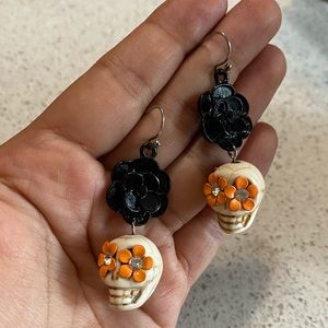 Skulls and flowers earrings